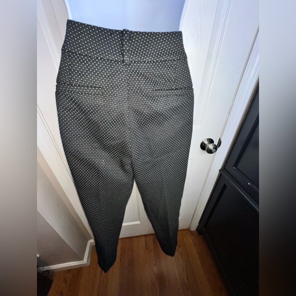 Ann Taylor Petites 4 Black White Dot Straight Leg Crop Trouser Dress Pant 4P - Picture 5 of 10